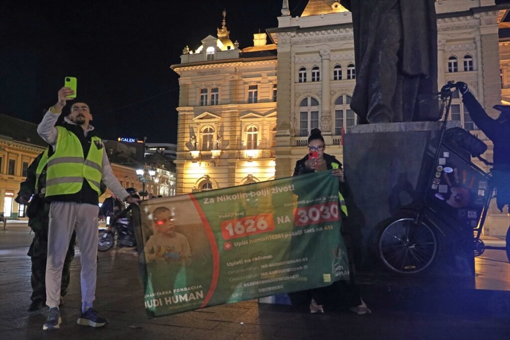 AA 20260212 40538084 40538080 HUMANITARNA SETNJA KROZ SRBIJU OD 920 KILOMETARA NOVOSADANI DOCEKALI NINU I ALEKSANDRA 1024x683